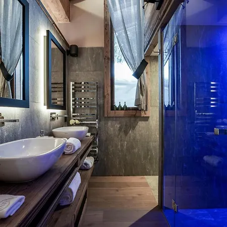 Sanctuary Cozy Chalet Steps From The Slopes Sölden