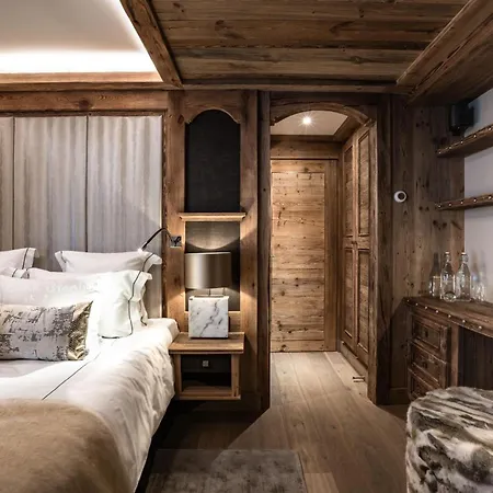 Sanctuary Cozy Chalet Steps From The Slopes